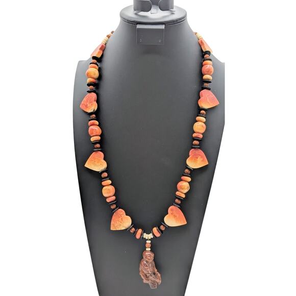 Vintage Apple Sponge Coral Heart Bead Netsuke Man Beating Drum Pendant Necklace - Picture 1 of 14